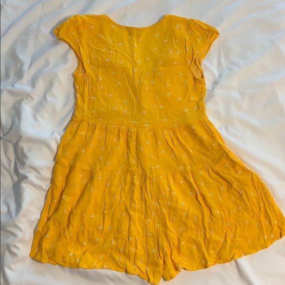 Yellow Floral Romper - Urban Outfitters - Medium - Picture 2 of 3